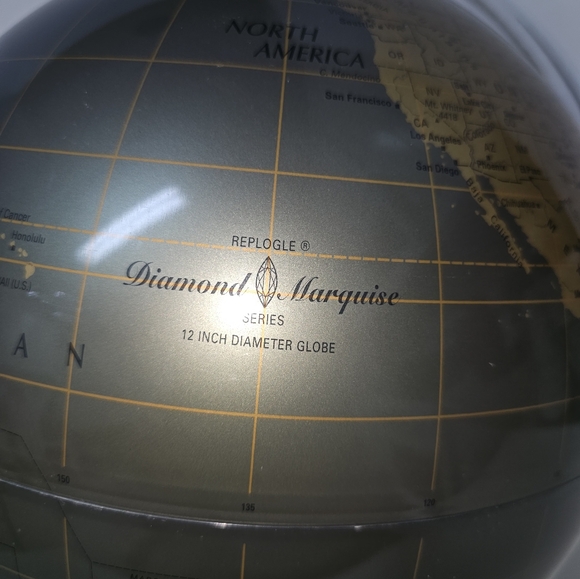 Vintage Replogle Diamond Marquise, Silver and Gold Globe with Clear Stand - Picture 4 of 11